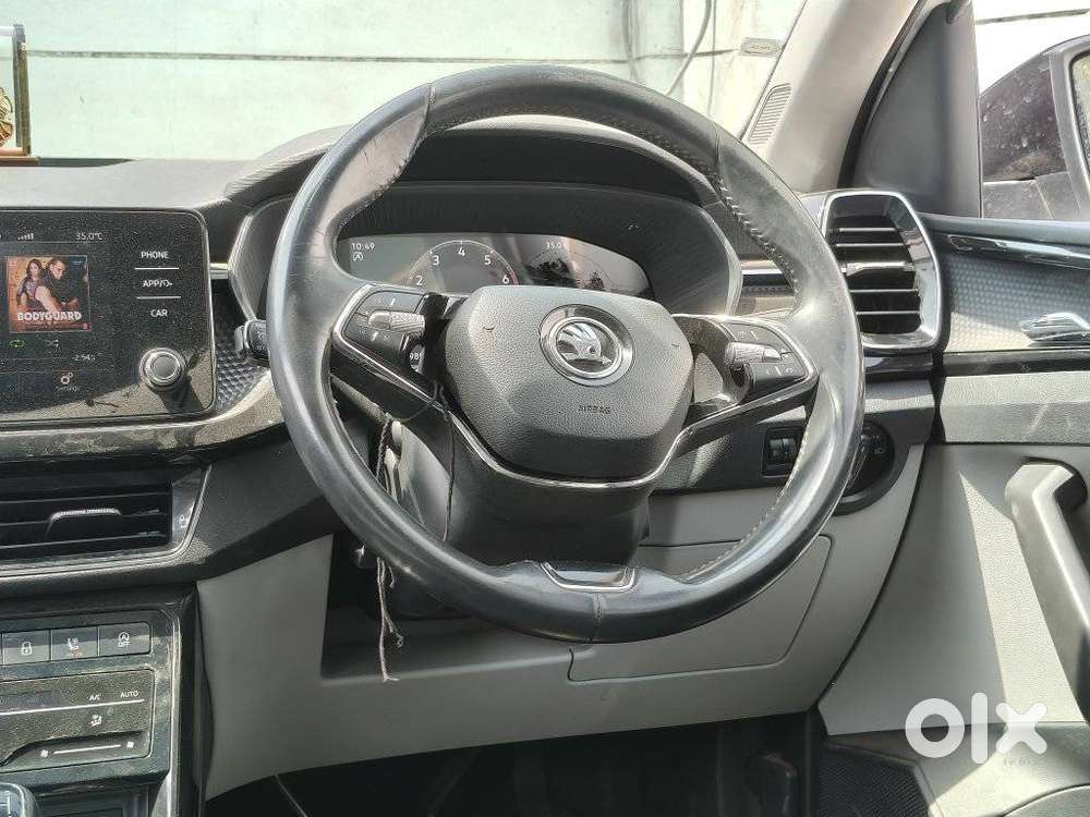 Skoda Kushaq 1.0 Tsi Style, 2023, Petrol