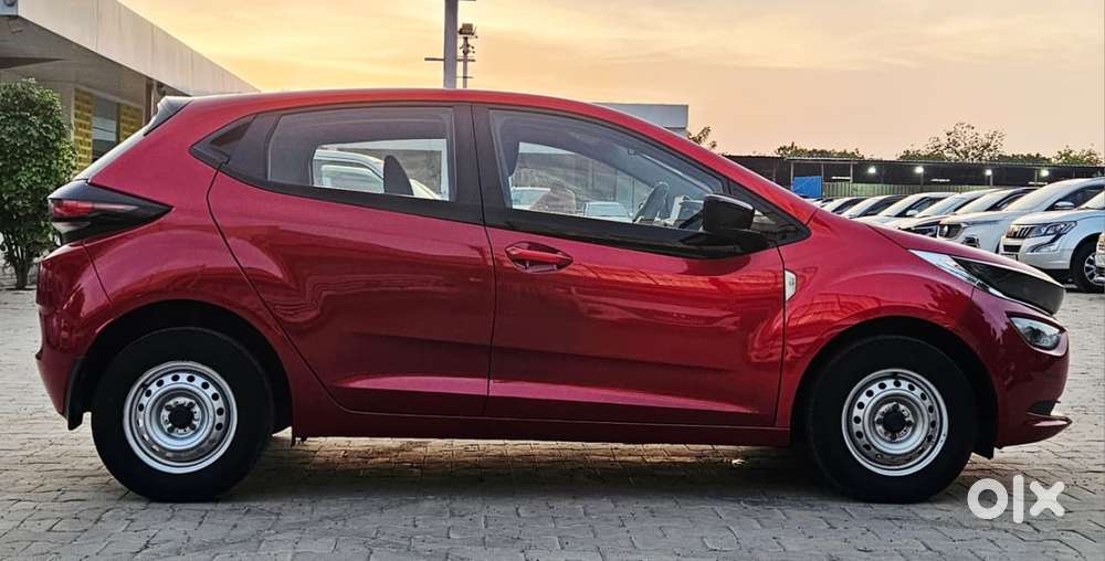 Tata Altroz 1.2 Xe Rhytm Petrol, 2021, Petrol