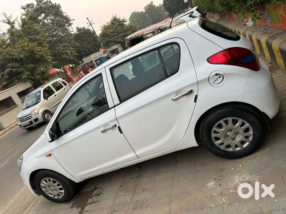 Hyundai I20 2011 Petrol Well Maintained