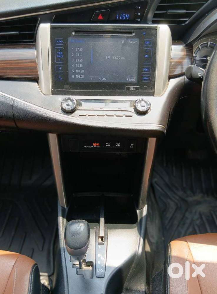 Toyota Innova Crysta 2.8z Automatic, 2018, Diesel