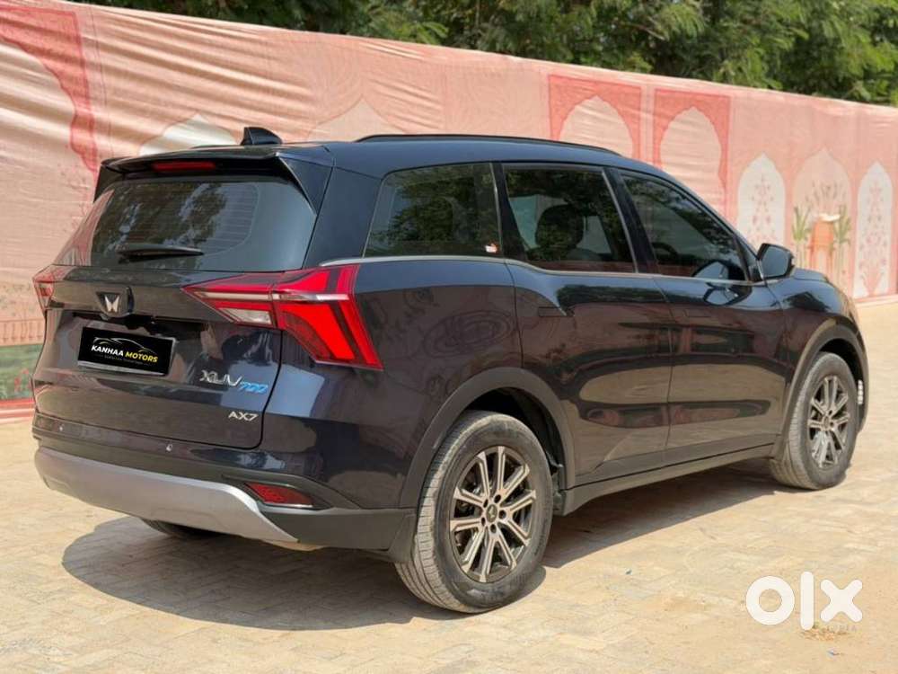 Mahindra Xuv700 2.0 Ax 7 Petrol At Str, 2023, Petrol