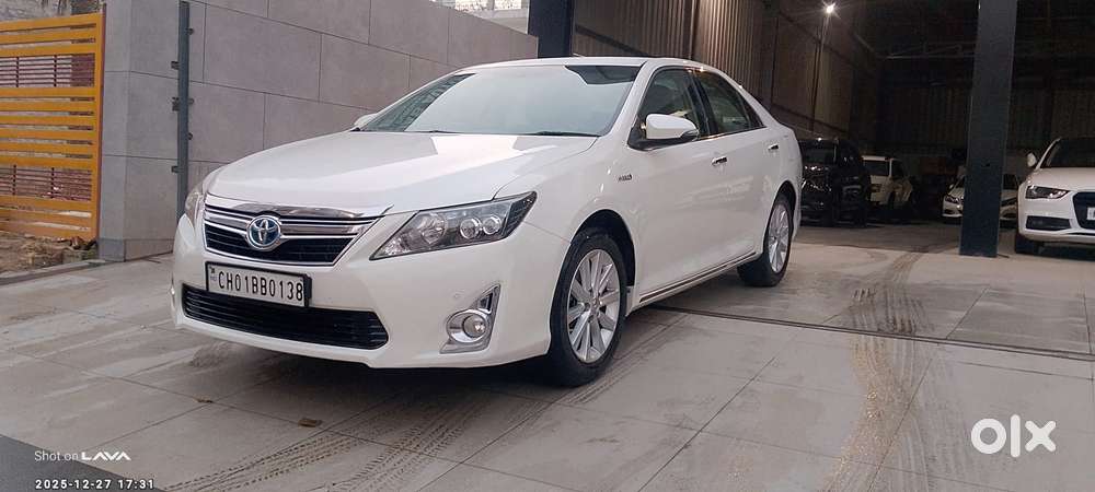 Toyota Camry Hybrid 2.5, 2015, Petrol