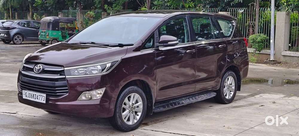 Toyota Innova Crysta 2.8 Gx At, 2016, Diesel