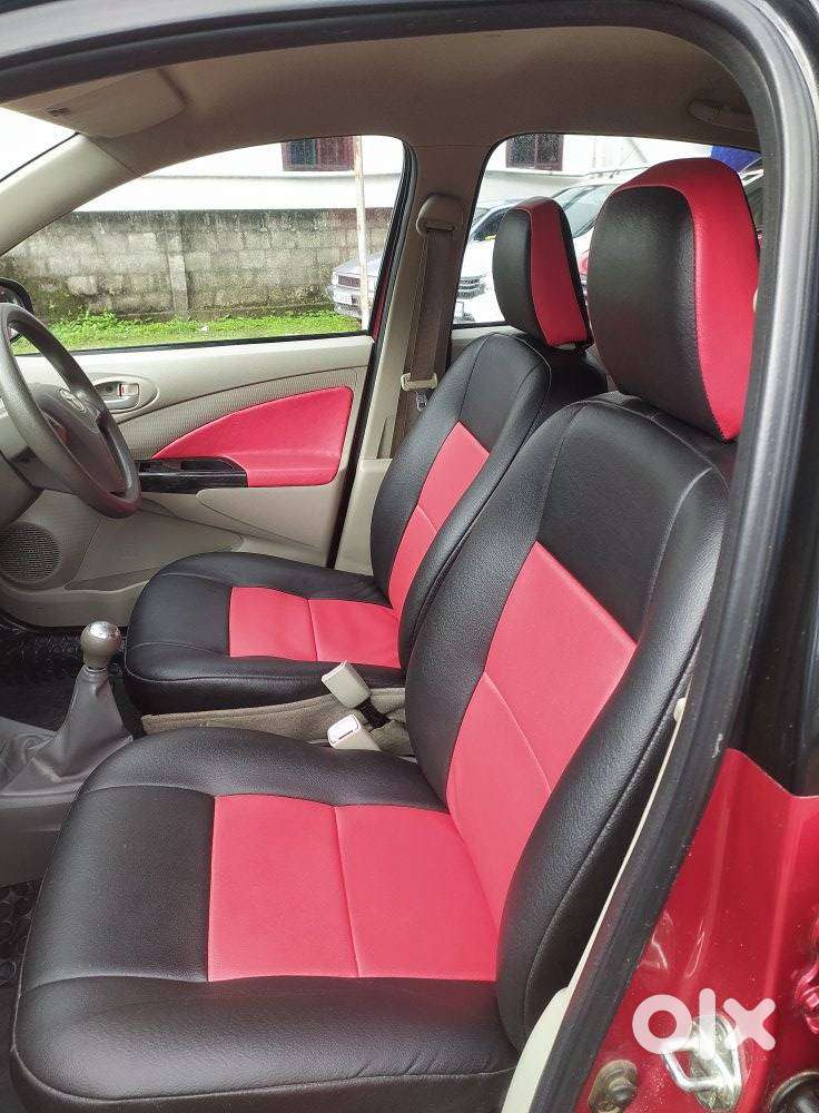 Toyota Etios Liva V Limited, 2016, Petrol