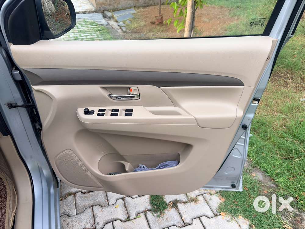 Maruti Ertiga Vxi 2022
