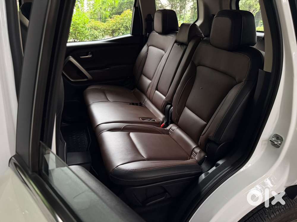 Mahindra Scorpio N Z8 Petrol At 7 Str, 2024, Petrol