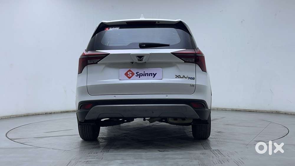 Mahindra Xuv700 2.0 Ax 5 Petrol At Str, 2021, Petrol