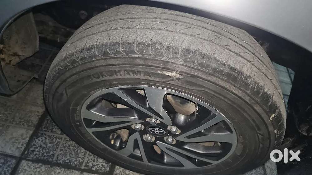 Toyota Innova Crysta 2022 2.4 G Mt 8 Str Delhi Registered