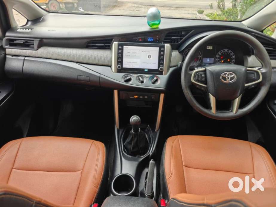 Toyota Innova Crysta 2.4 G Plus Mt 8 Str, 2021, Diesel