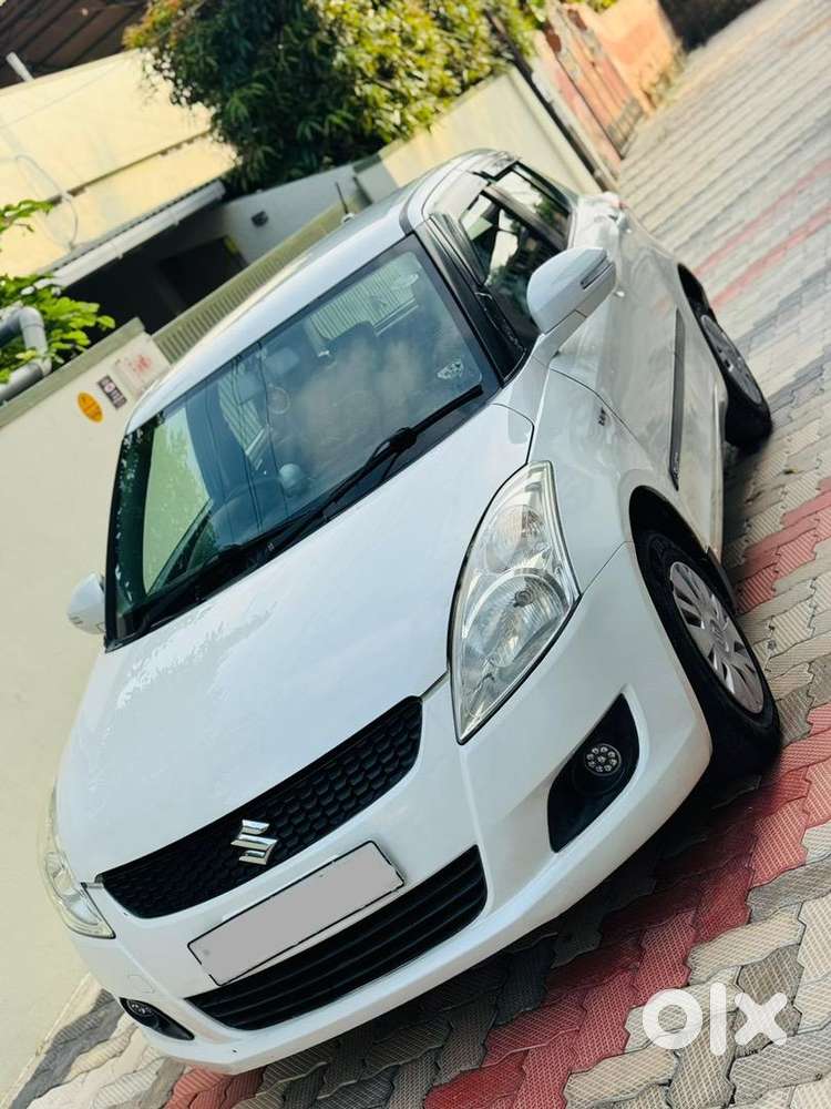 Maruti Suzuki Swift 2013 Petrol Well Maintained