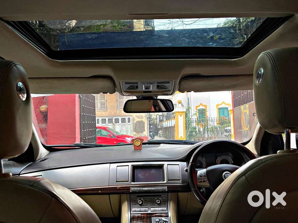 Jaguar Xf Petrol R V8, 2011, Petrol