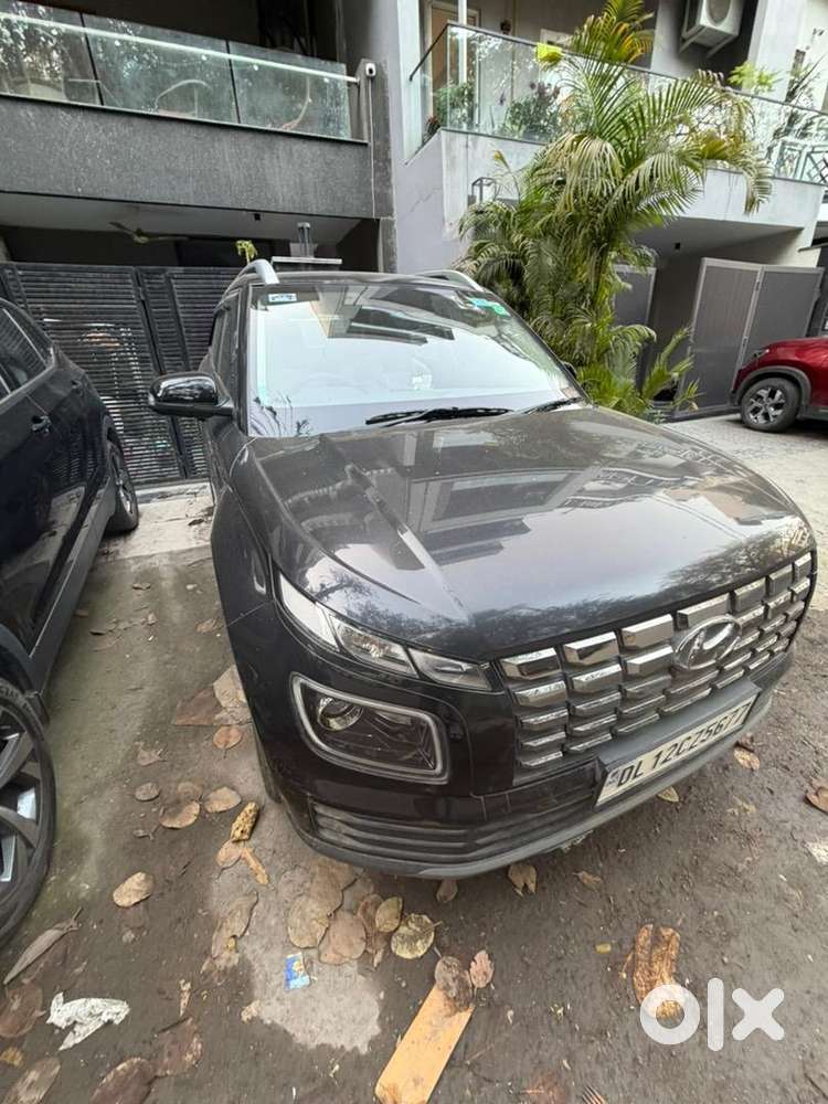 2025 Hyundai Venue With Petrol, Automatic Transmission