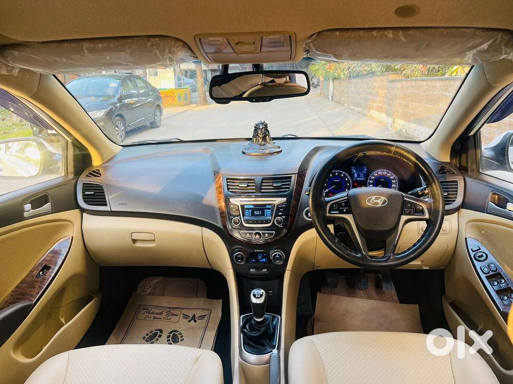 Hyundai Verna 1.6 Sx (o) Vtvt, 2015, Petrol