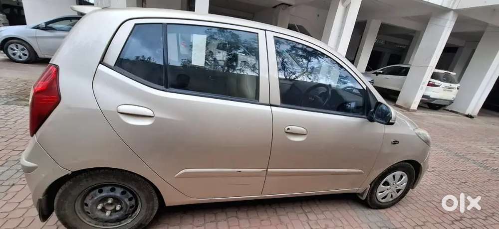 Hyundai I10 Sportz 2011