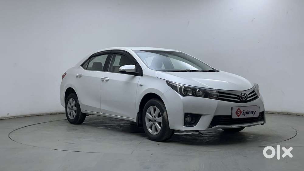 Toyota Corolla Altis G At, 2015, Petrol