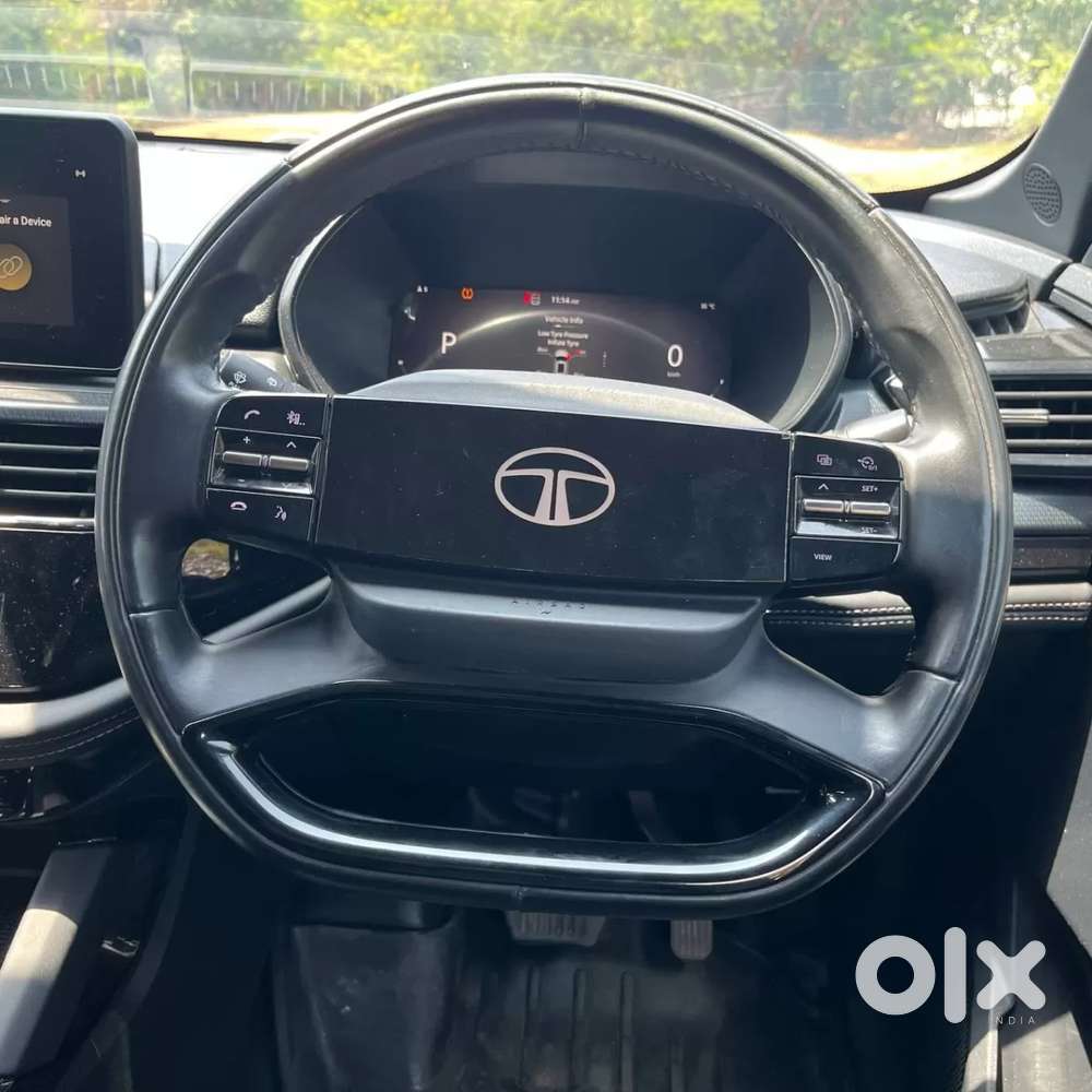 Tata Safari Pure Plus S Dark Edition, 2024, Diesel
