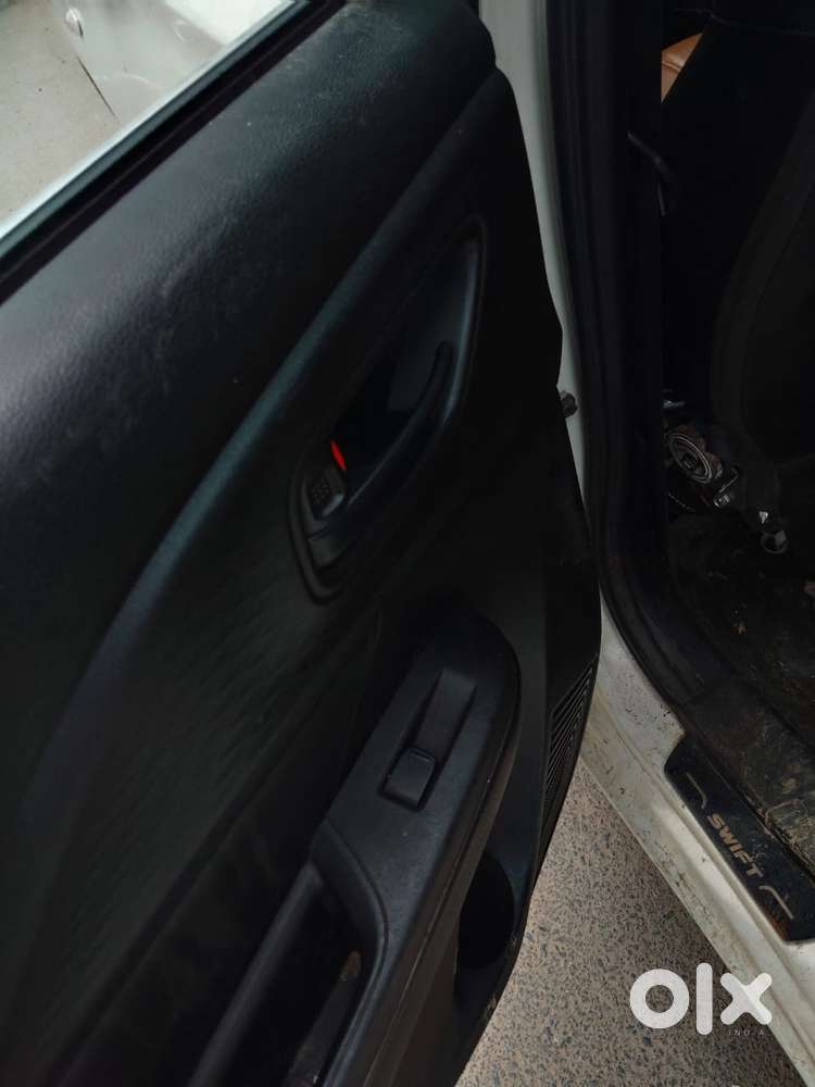 Maruti Suzuki Swift Lxi Option, 2025, Petrol