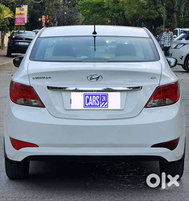 Hyundai Verna 1.5 Sx Ivt, 2016, Petrol
