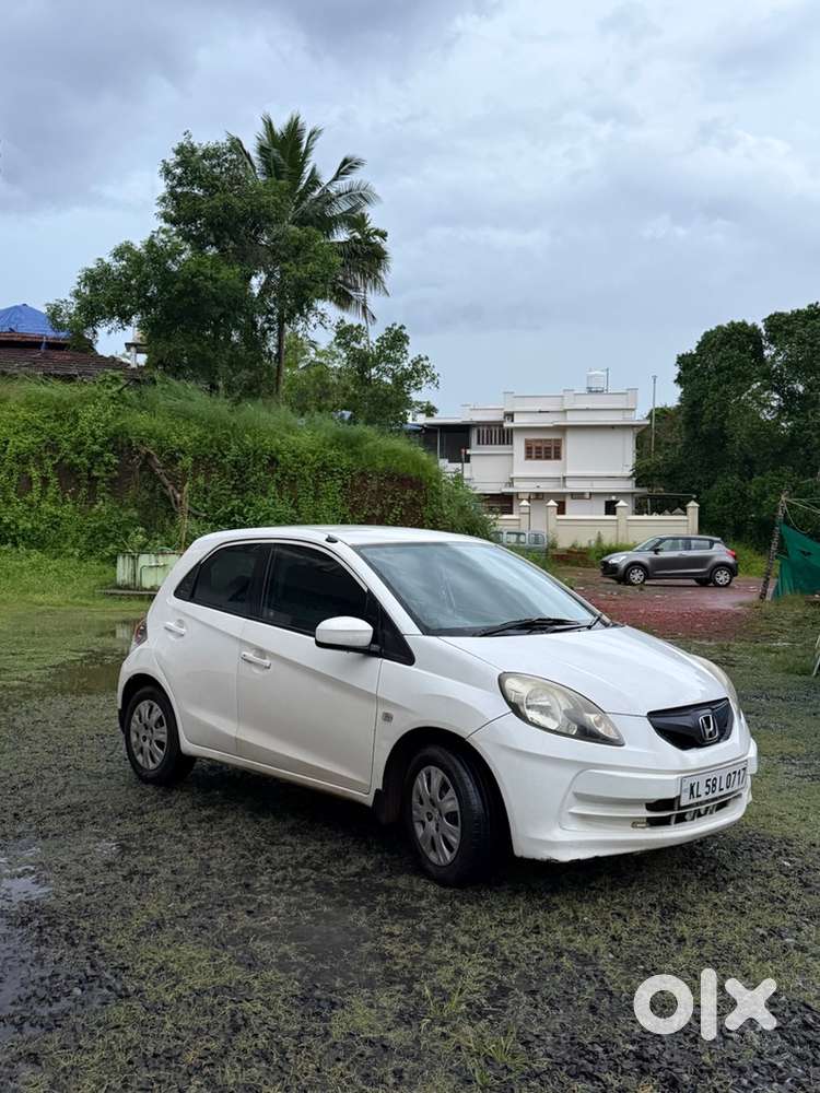 Honda Brio 2013 Petrol Well Maintained