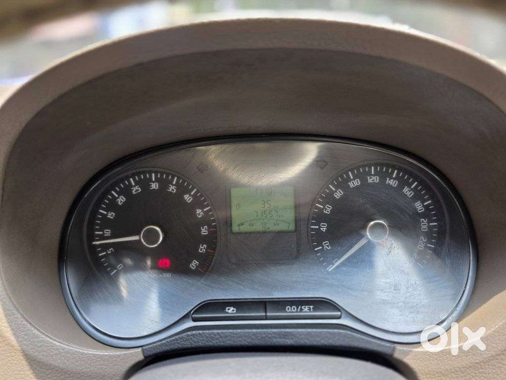 Skoda Rapid 1.5 Elegance Tdi Mt, 2012, Diesel