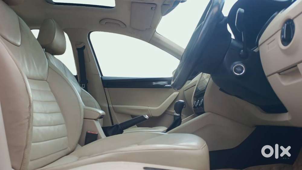 Skoda Octavia 1.8 Tsi Style Plus At, 2016, Petrol