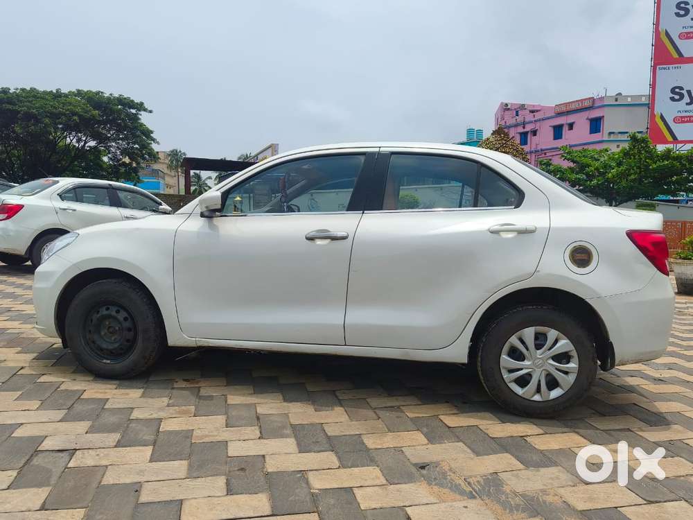 Maruti Suzuki Dzire 1.2 Vxi, 2021, Petrol