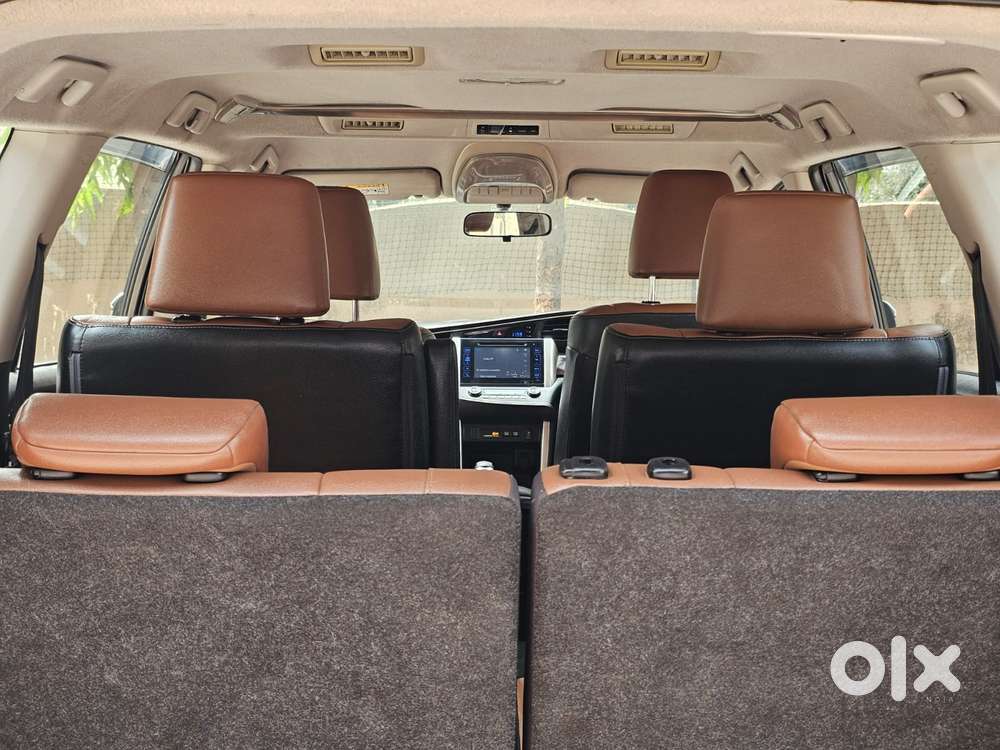 Toyota Innova Crysta 2.8z Automatic, 2017, Diesel