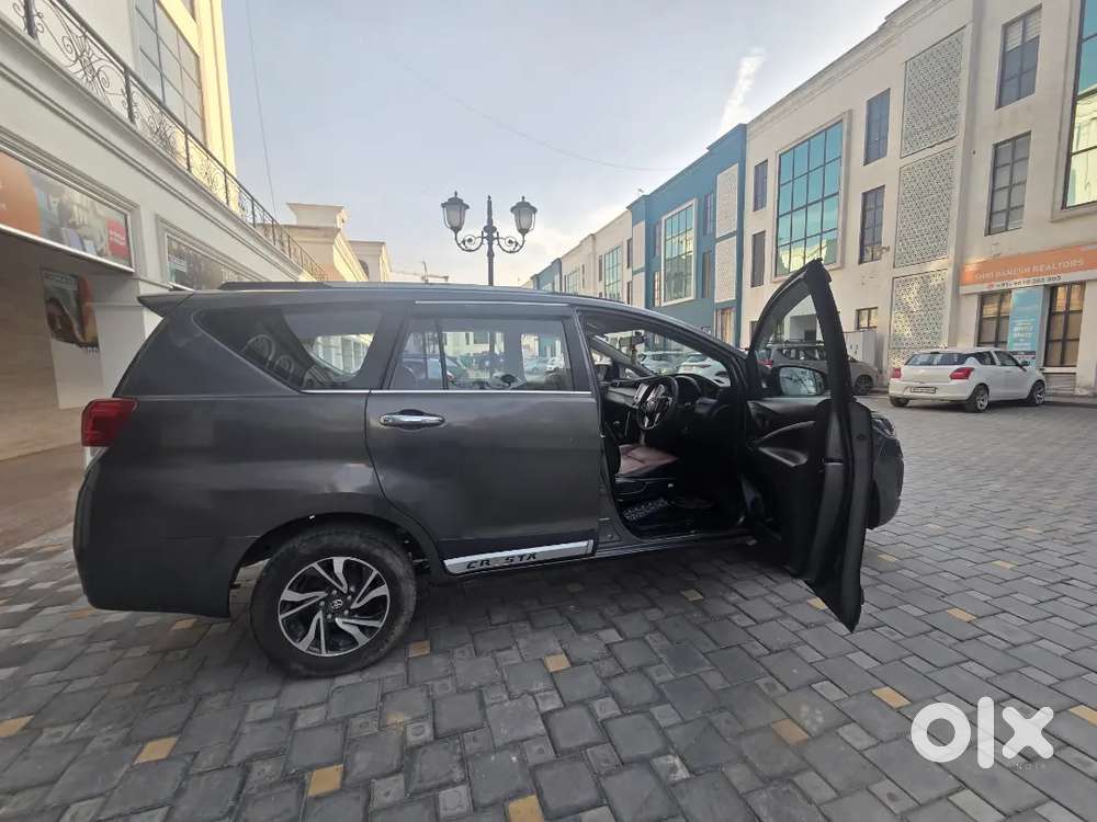 Toyota Innova Crysta 2022 Petrol 53000 Km Driven