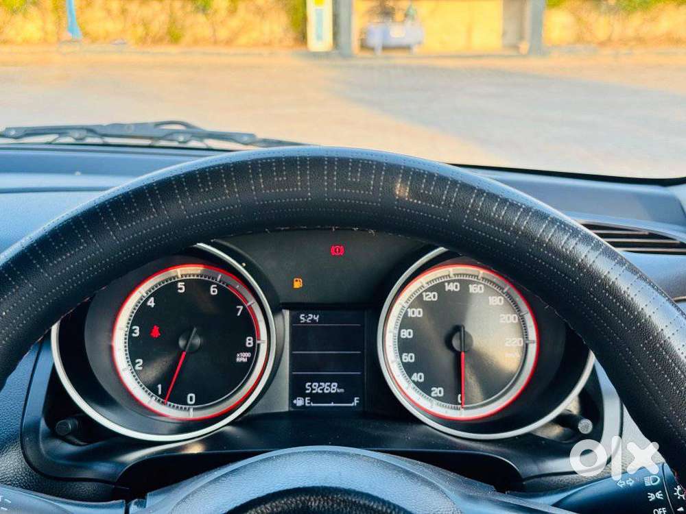 Maruti Suzuki Swift Vxi 1.2 Abs Bs-iv, 2022, Cng & Hybrids