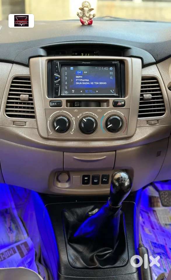 Toyota Innova 2.5 G (diesel) 8 Seater Bs Iv, 2015, Diesel