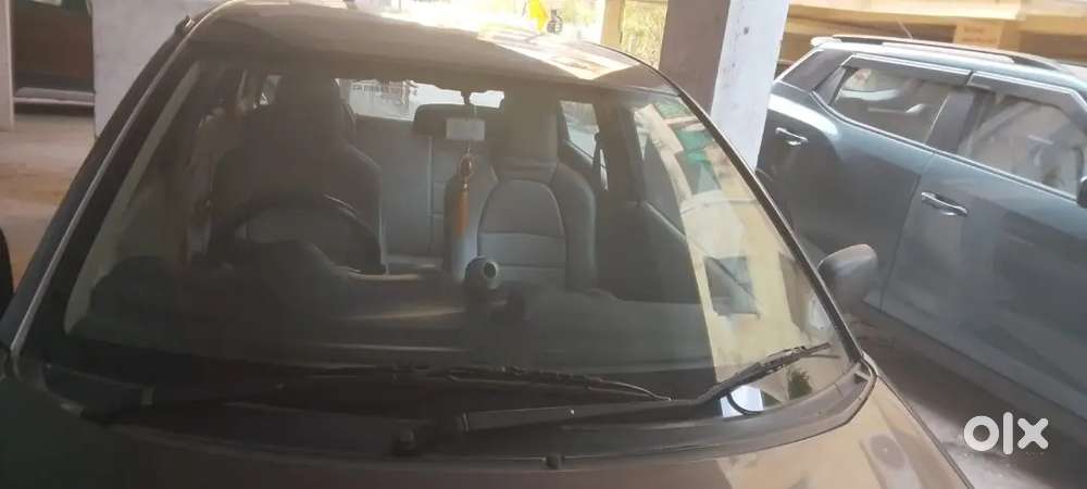 Honda Brio Petrol Mt 2012