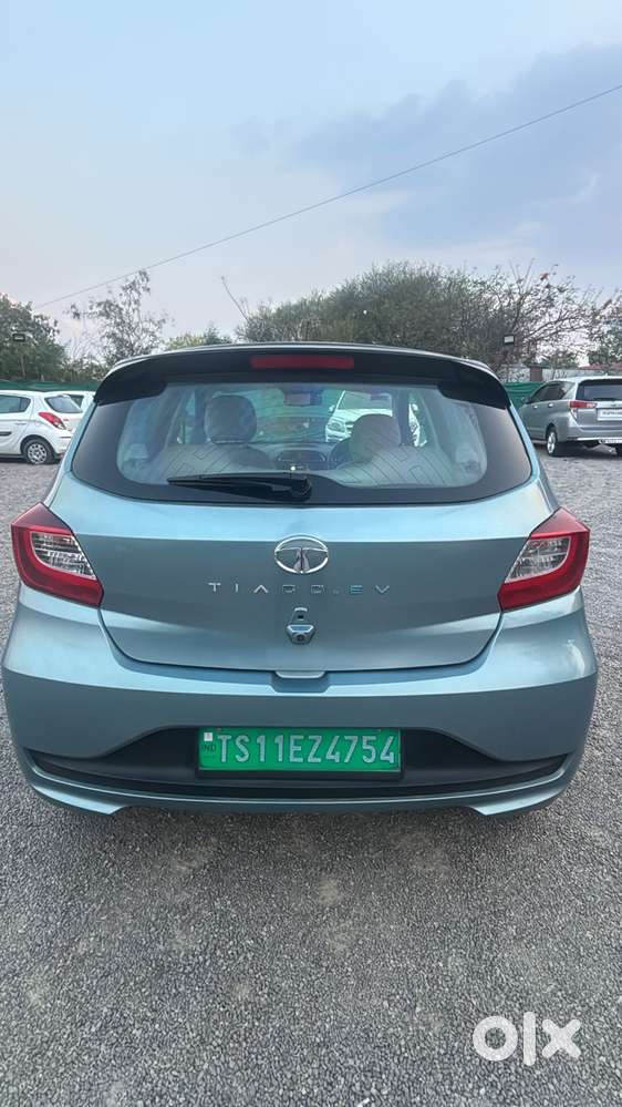 Tata Tiago 1.05 Revotorq Xz Plus, 2023, Electric
