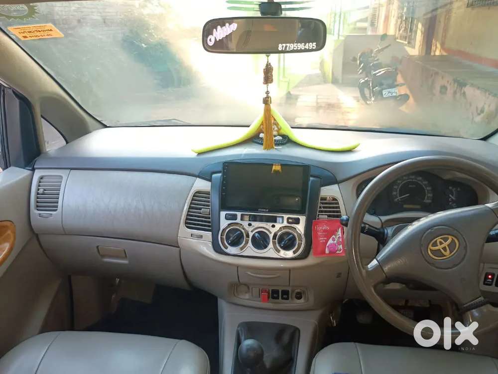 Toyota Innova 2010 Diesel 200000 Km Driven
