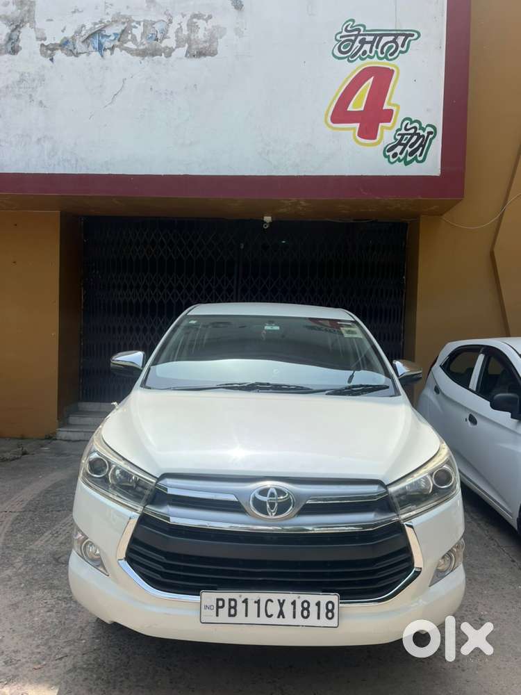 Toyota Innova Crysta 2017