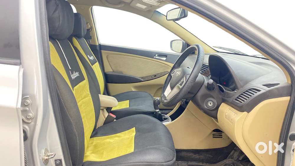 Hyundai Verna Fluidic 1.6 Vtvt Sx, 2013, Petrol