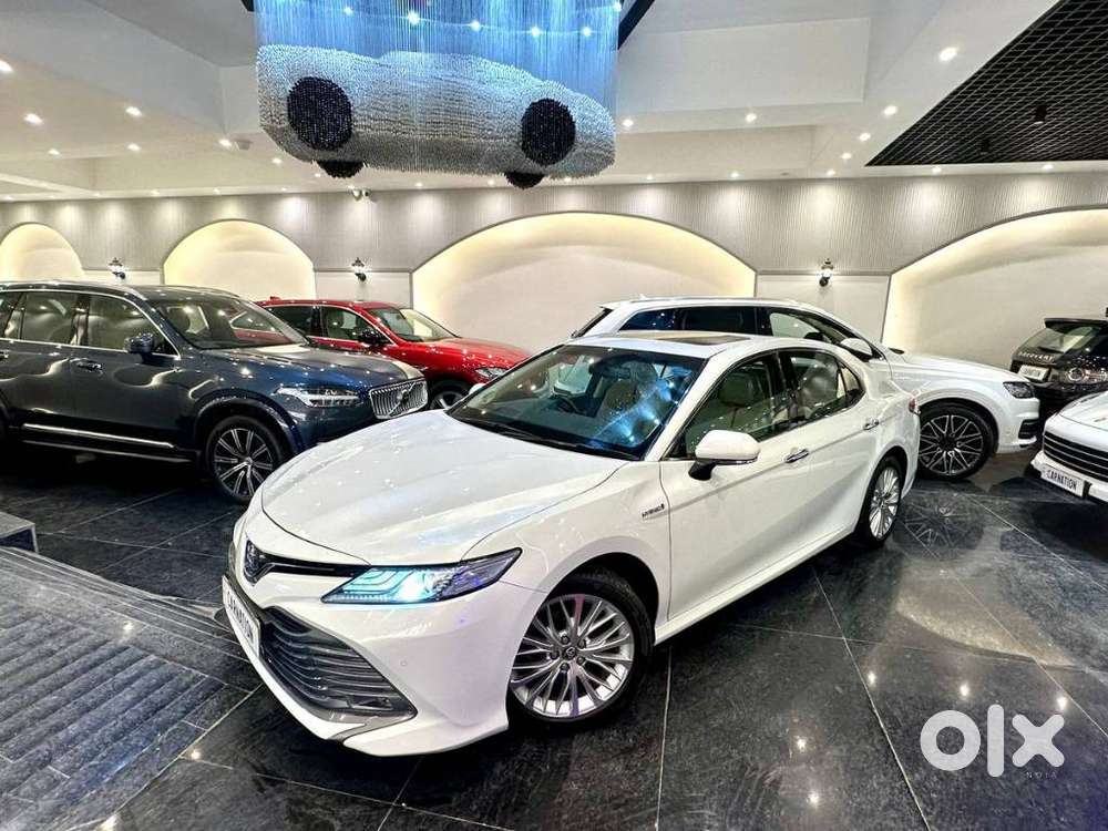 Toyota Camry 2.5 Hybrid, 2021, Petrol