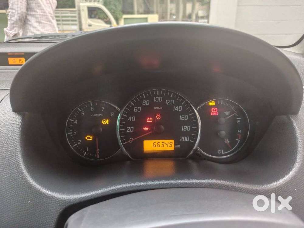 Maruti Suzuki Swift Zxi, 2011, Petrol