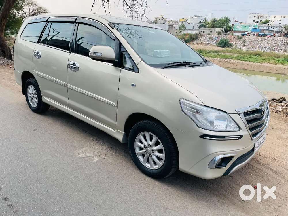 Toyota Innova 2013 Diesel Well Maintained