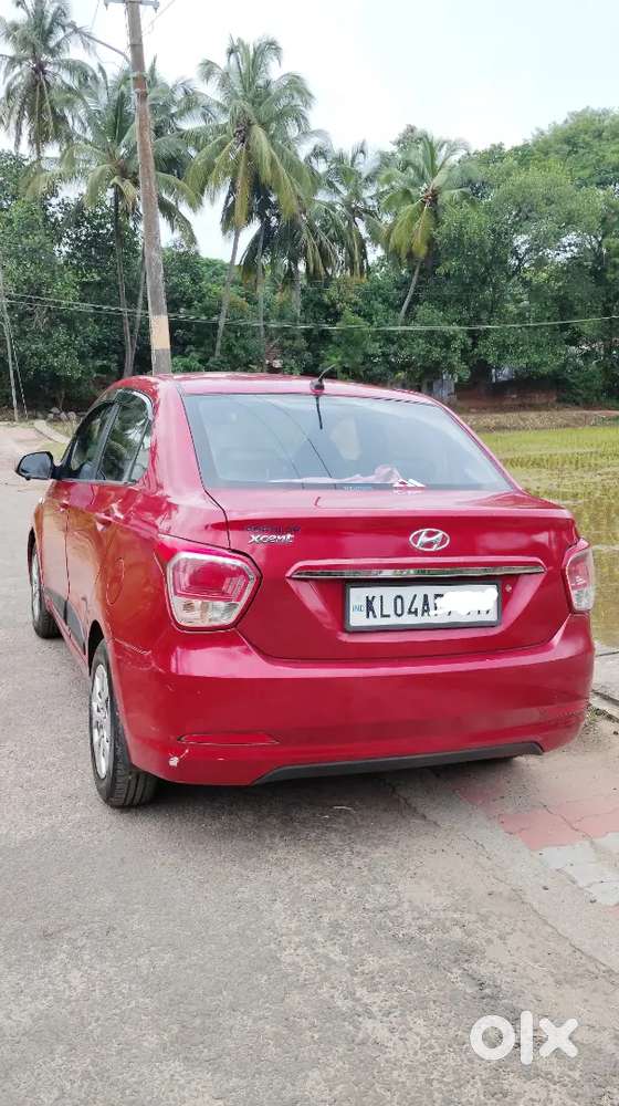 Hyundai Xcent Petrol Manual 2014