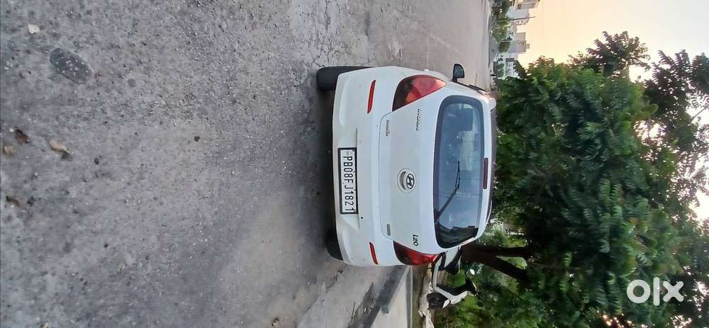 I20 Magna Well Maintained With 20+mileage Sporty Look Familly Car