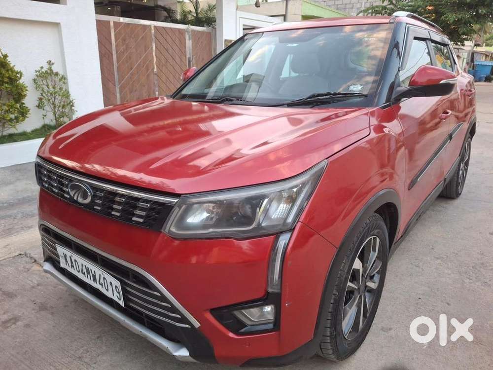 Showroom Condition Sunroof Xuv300