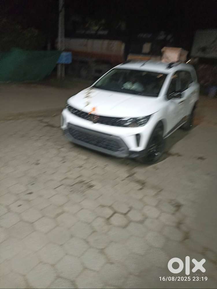 Renault Triber 2025 Petrol