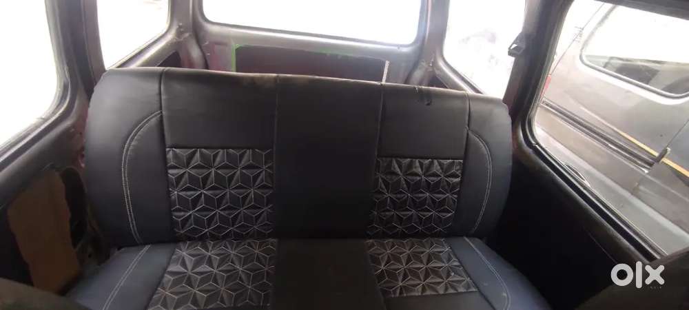 Maruti Suzuki Eeco 5 Seater