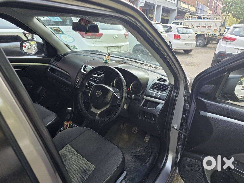 Maruti Suzuki Swift Vvt Zxi, 2015, Petrol