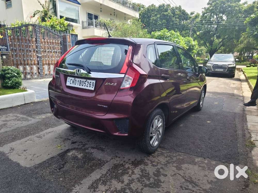 Cherry Red Honda Jazz, 2018, Ist Owner