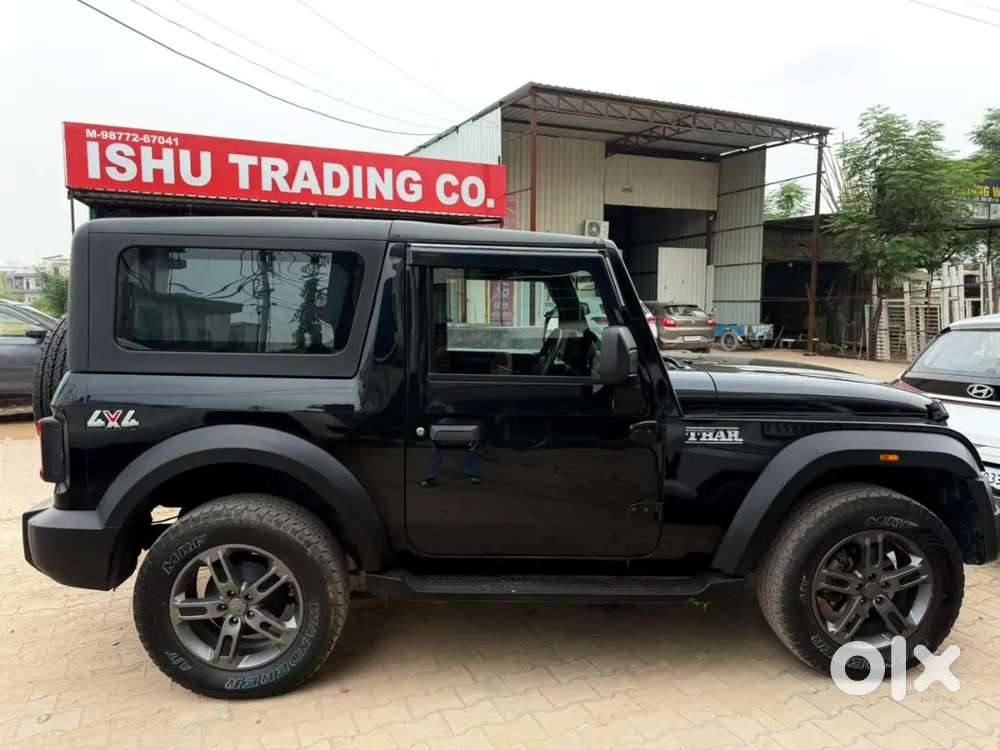 Mahindra Thar Petrol 2022
