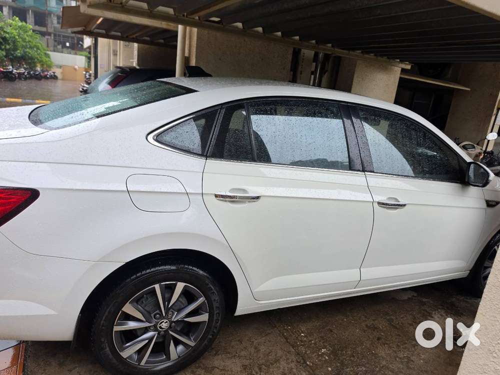 Skoda Slavia Petrol 2023
