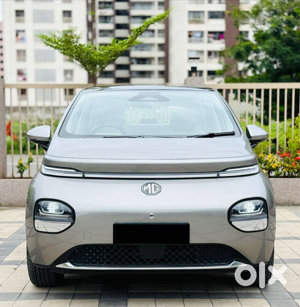 Mg Windsor Ev Essence, 2025, Petrol