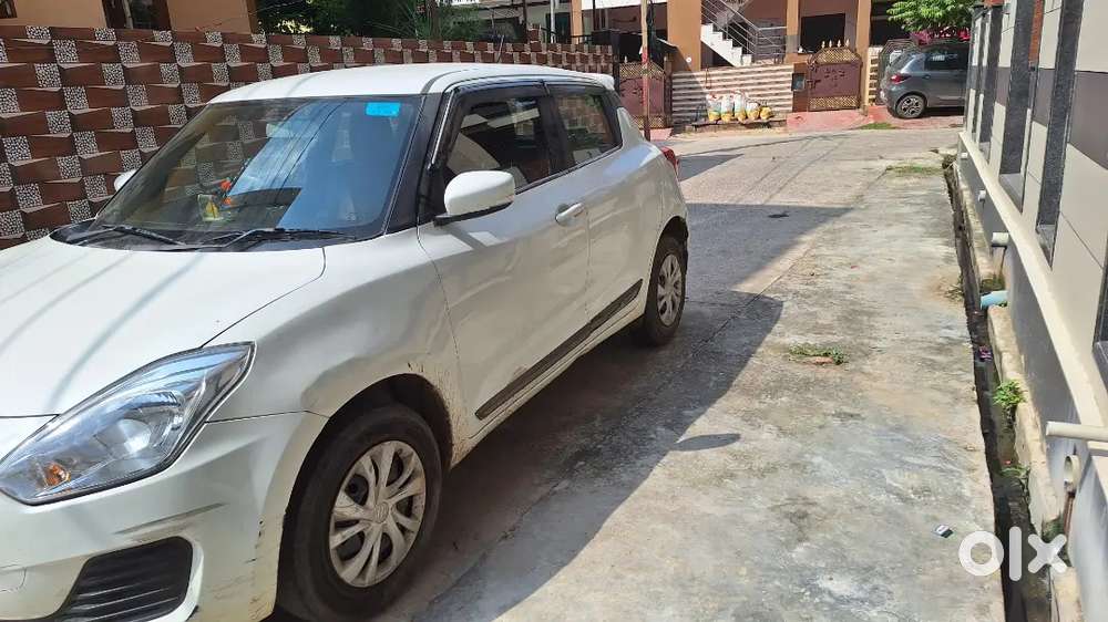 Maruti Suzuki Swift Vxi 2019