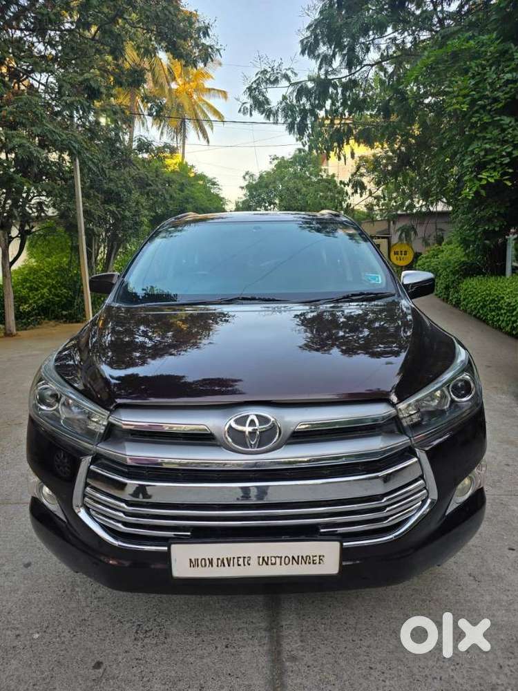 Toyota Innova Crysta 2.4 V 7 Str, 2017, Diesel